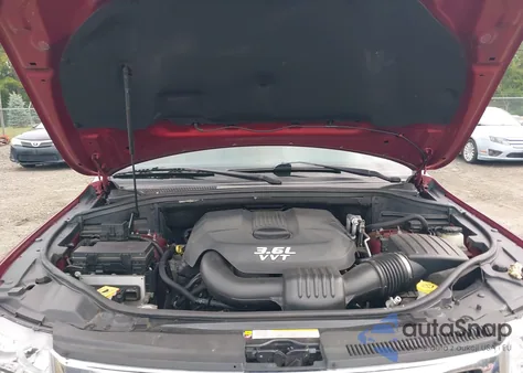 2013 Jeep Grand Cherokee Laredo из США, поврежденный, VIN 1C4RJFAG1DC641018